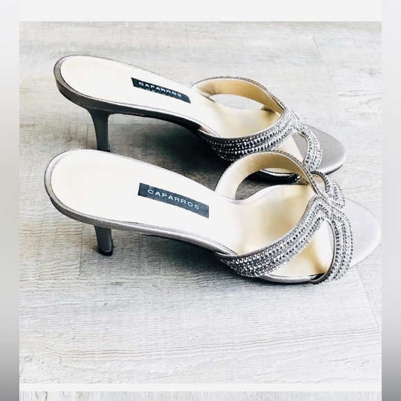 ๐New NWT Caparros Rhinestones ~ 2inches Heeled Sandals Summer Time Lightweight - Picture 2 of 10